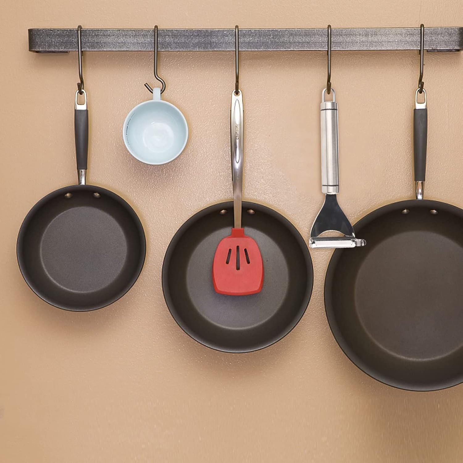 ZIBUYU® Kitchen Peeler Swivel Stainless Steel Blade Fruit Peeler Vegetable Peeler Straight Handle Peeler with Hanging Loop ZIBUYU® Kitchen Peeler Swivel Stainless Steel Blade Fruit Peeler Vegetable Peeler Straight Handle Peeler with Hanging Loop